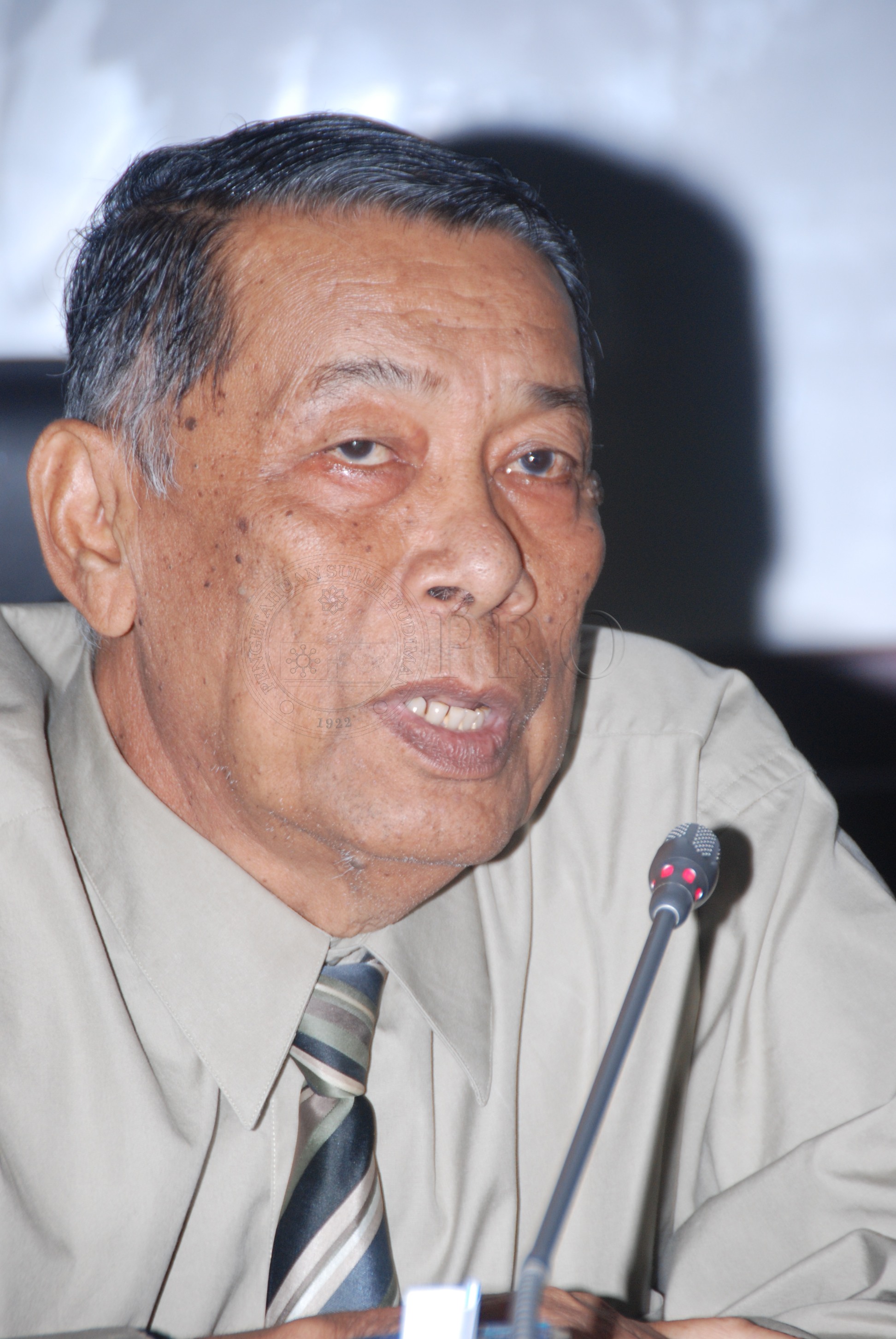 PRO 12 118 sastera DSC 5640